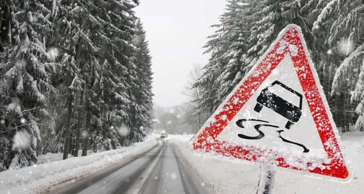 auto fahren im Winter