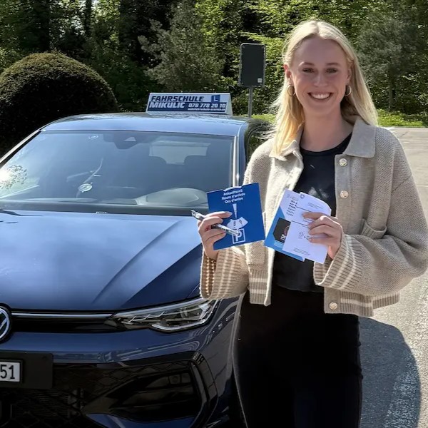 fahrschule-kuesnacht-die-besten-fahrstunden-und-vku-kurse-in-küsnacht