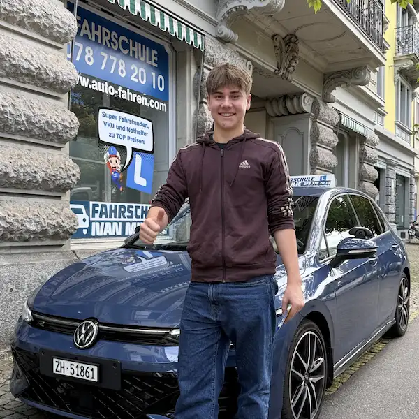 top-fahrschule-in-zuerich-und-am-zürichsee-für-eine-erfolgreiche-autoprüfung-und-hervorragende-fahrstunden