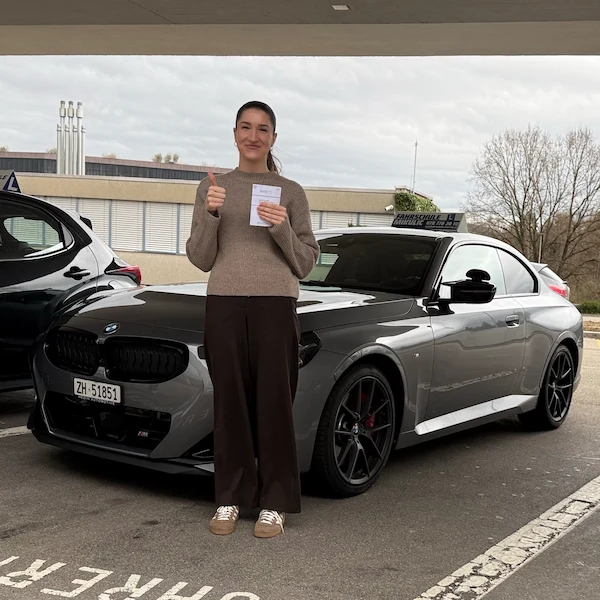 autoprüfung-zuerich-sicher-bestehen-mikulic-fahrschule-zuerich-die-besten-fahrstunden-in-der-ganzen-stadt